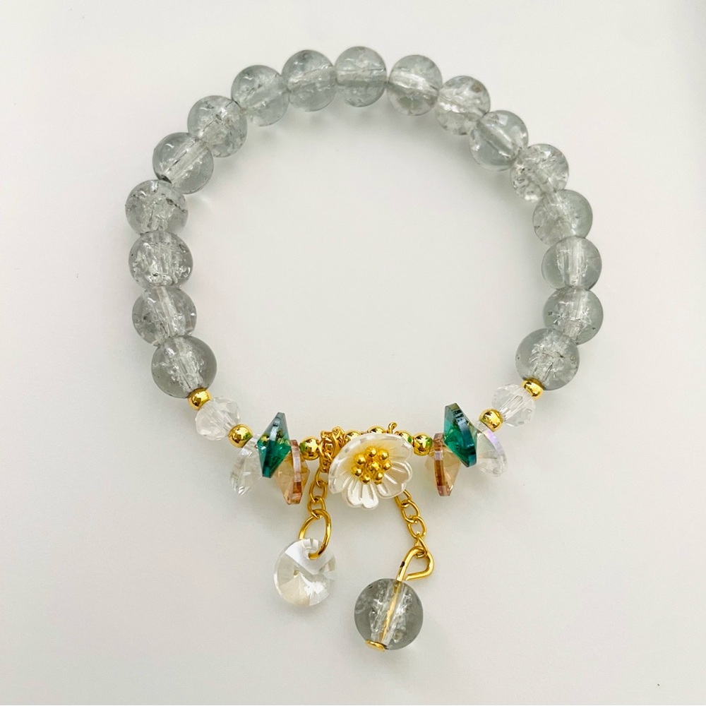 Elegant Gold and Silver Beaded Bracelet